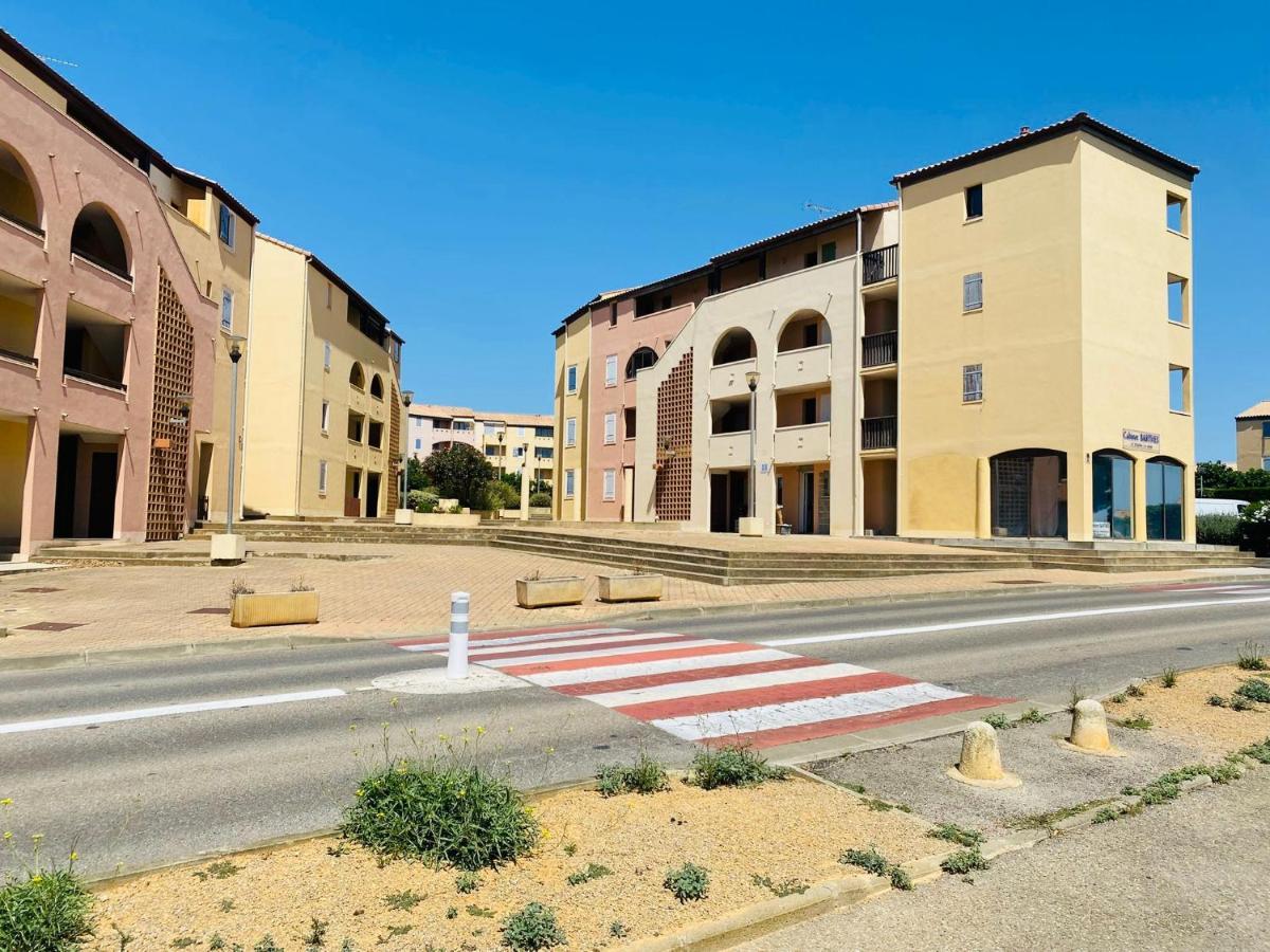Appartement Proche Mer Avec Piscine Et Parking Fleury  Exterior photo