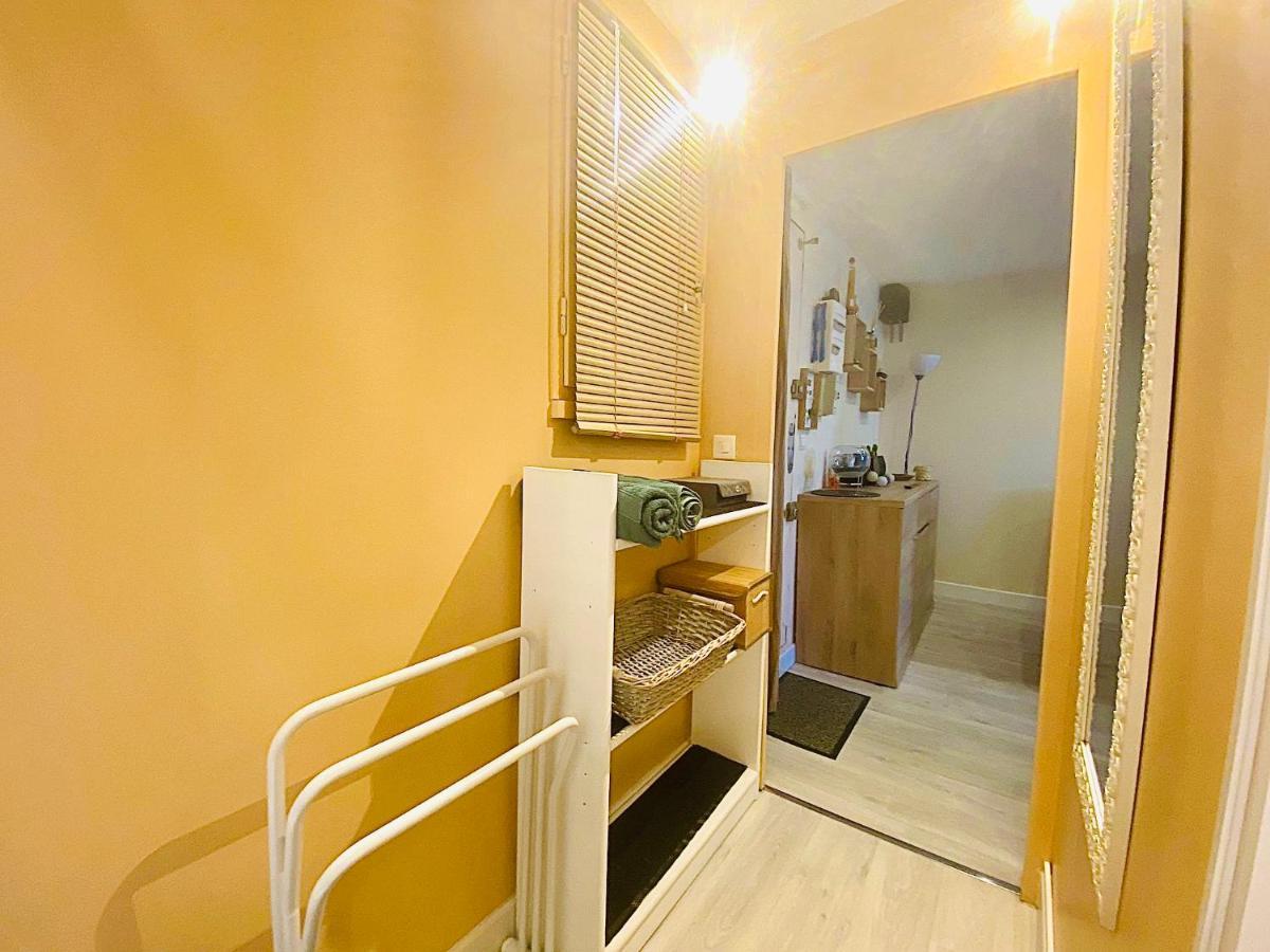Appartement Proche Mer Avec Piscine Et Parking Fleury  Exterior photo